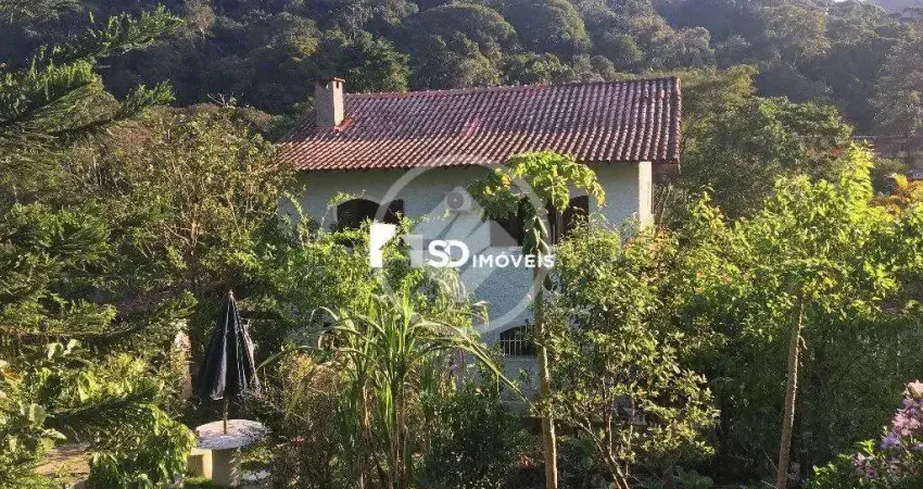 Casa com 3 quartos à venda na Rua Rui Ribeiro Couto, 381, Carlos Guinle, Teresópolis