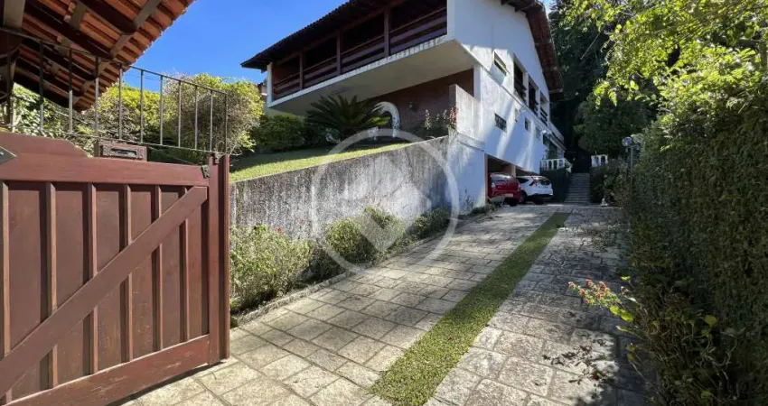 Casa com 3 quartos e área gourmet, 369 m² no parque do ingá, teresópolis - rj. codigo: 70795