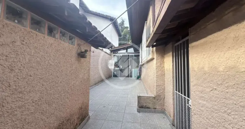 Casa linear com 3 quartos à venda r$800.000, comary, teresópolis -rj codigo: 147675