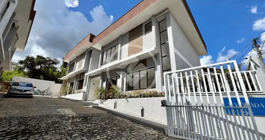 Casa em condomínio fechado com 4 quartos à venda na Rua Nossa Senhora da Paz, 477, Várzea, Teresópolis