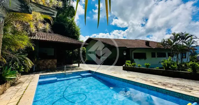 Mansão em condomínio, 6 suítes, 475m², carlos guinle, teresópolis/rj codigo: 112102