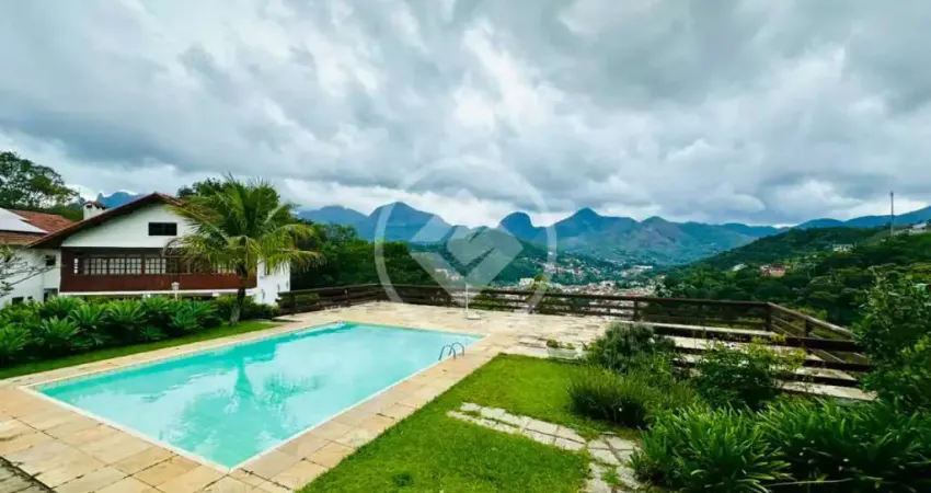 Casa em condominio, 4 quartos, 2 suítes, finamente reformada, 230metros, quinta da barra, teresópolis/rj codigo: 100034