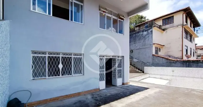 Casa principal com 3 suítes, mais casa de hóspedes com 1 suíte, à venda por r$ 590.000,00 na várzea , teresópolis/ rj. codigo: 152960