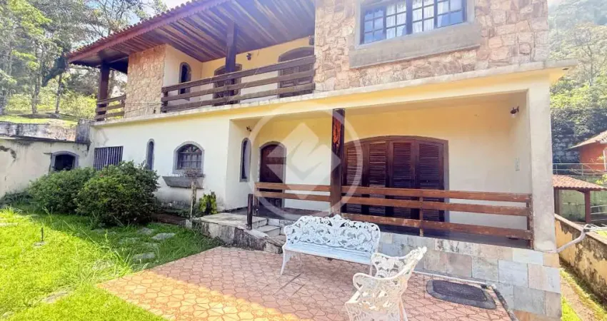 Casa em condomínio 3 suítes, 415m, carlos guinle, teresópolis/rj codigo: 150332