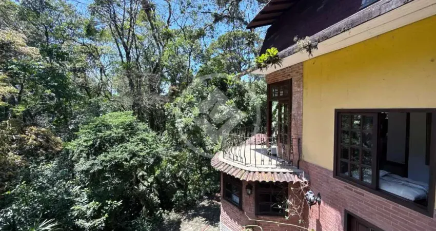 Casa à venda, 1.580m2, 4 quartos, 3 banheiros, 1.700.000,00, garrafão- guapimirim codigo: 154705