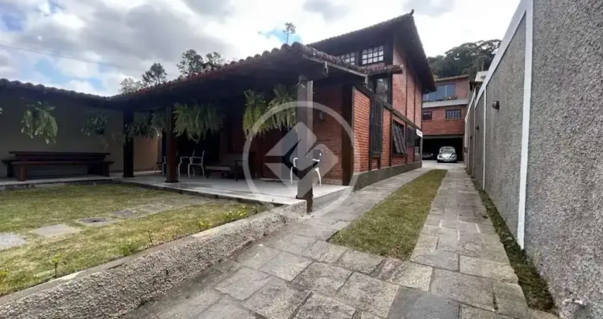 Casa à venda com 4 suítes 283m²,  r$ 1.650.000,00 tijuca - teresópolis/rj codigo: 147205