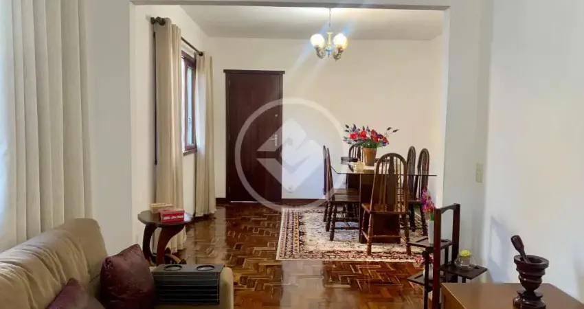 Casa linear com 3 quartos em teresópolis/rj. codigo: 109849