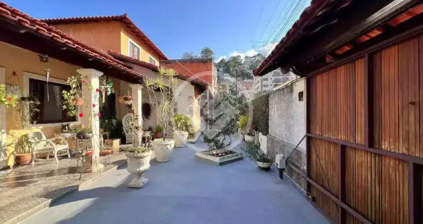 Casa à venda, 3 quartos, 1 suíte, 2 vagas, tijuca. teresópolis-rj. codigo: 148758