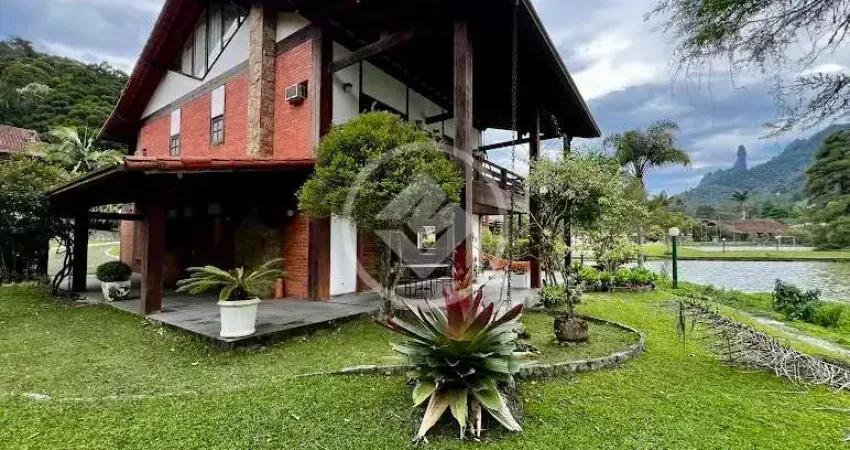 Casa à venda com 4 suítes r$ 2.600.000,00 - parque guinle - comary, teresópolis/rj codigo: 149319