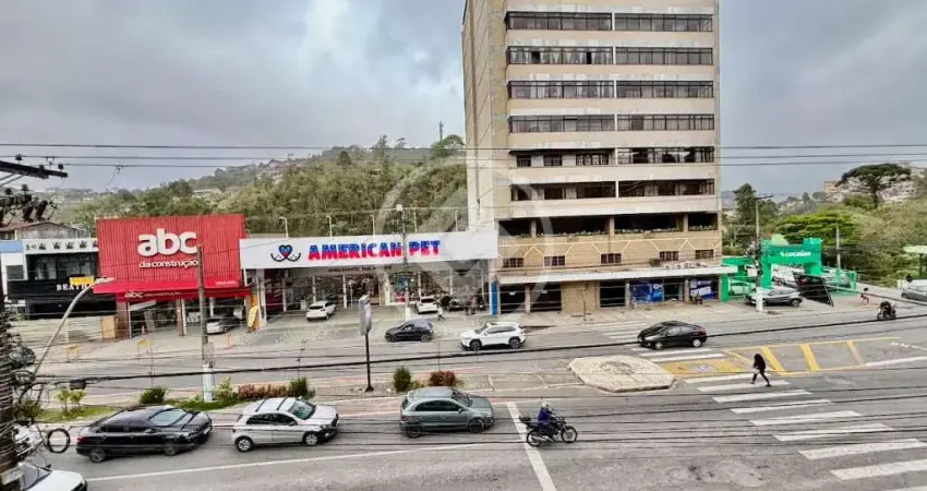 Quarto e sala com excelente localização, 25m2. várzea em teresópolis-rj codigo: 151015