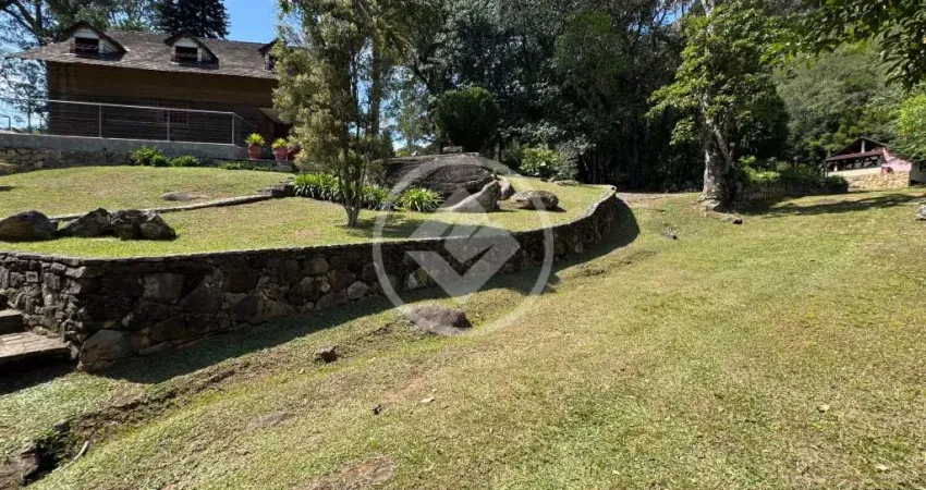 Sítio à venda com 9.100 m2. bairro iucas - teresópolis/rj codigo: 145143