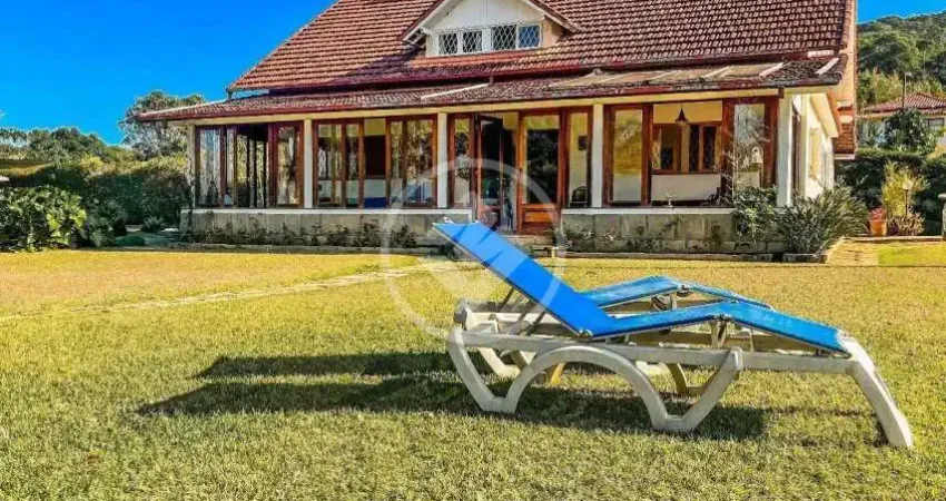 Casa com 4 quartos à venda no bairro holiday em teresópolis-rj codigo: 152159