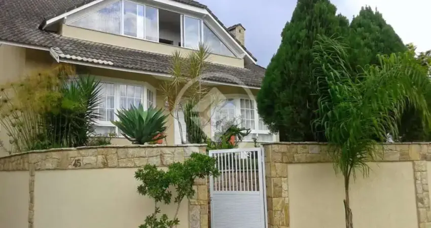 Ampla casa em lindo condomínio no centro de teresópolis codigo: 125839