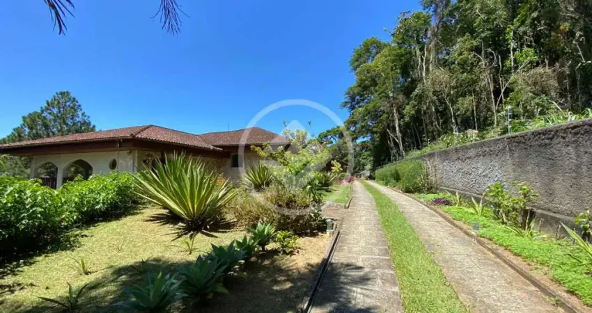 Casa à venda, 5 quartos, 5 suítes, 5 vagas. Iúcas - Teresópolis/RJ codigo: 148069