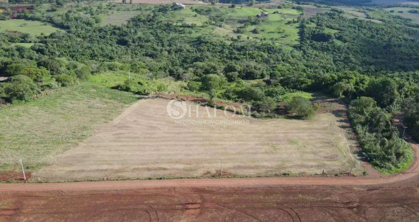 Chácara à venda em Maringá, Conjunto Habitacional Requião, com 1 quarto, com 20000 m²