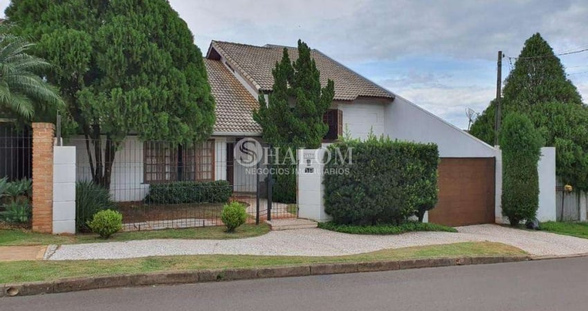 Casa à venda em Maringá, Zona 05, com 4 quartos, com 366.11 m²