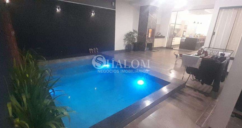 Casa à venda em Maringá, Jardim Munique, com 3 quartos, com 140 m²