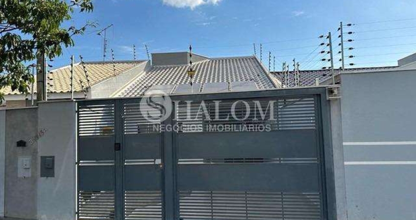 Casa à venda em Maringá, Parque Avenida, com 3 quartos, com 115 m²