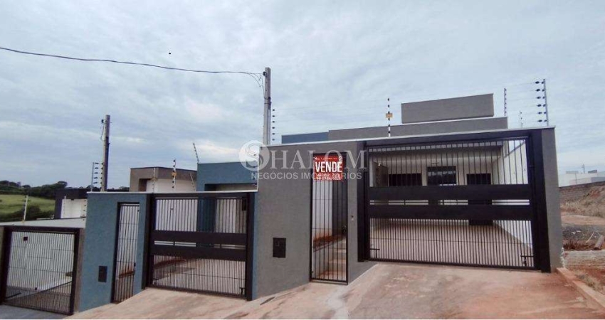 Casa à venda em Maringá, Parque Industrial, com 3 quartos, com 100 m²