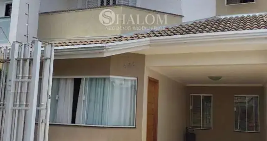 Sobrado à venda em Maringá, Jardim Itália II, com 3 quartos, com 156 m²