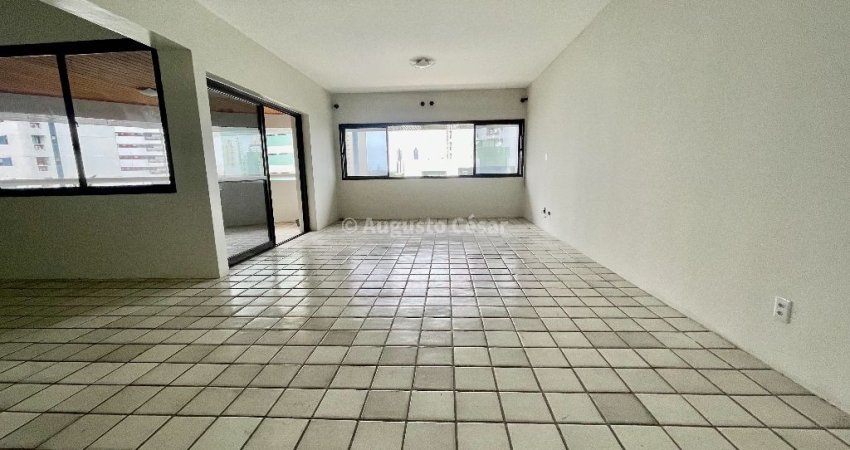 Apartamento para venda possui 253 metros com 4 quartos sendo 2 suítes com 3 vgs - no Parnamirim - Recife - PE