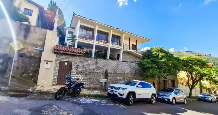 Casa com 4 quartos à venda no Centro, Poços de Caldas