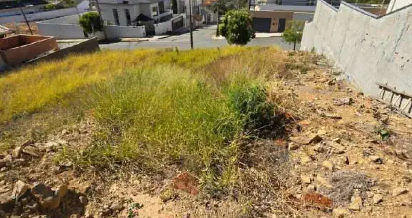 Terreno à venda no Jardim Europa, Poços de Caldas 