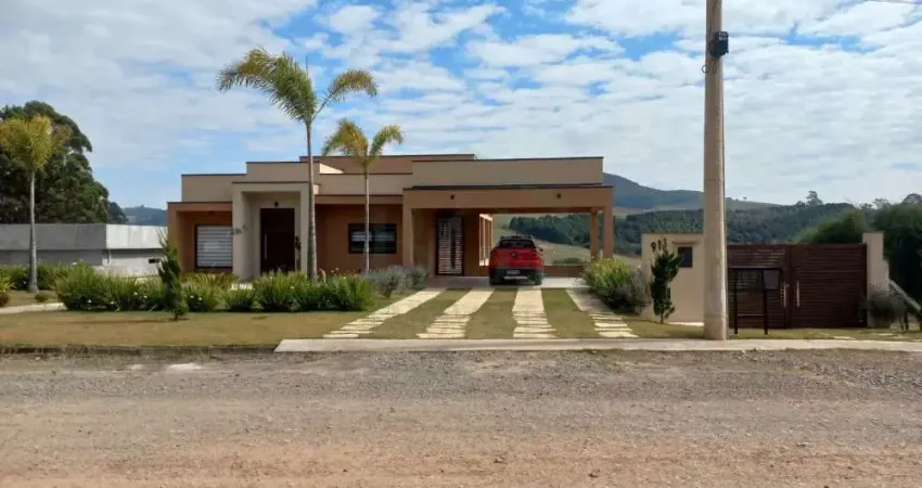 Casa em condomínio fechado com 4 quartos à venda no Residencial e Industrial Campo Alegre, Poços de Caldas 