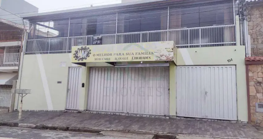 CASA COM PONTO COMERCIAL