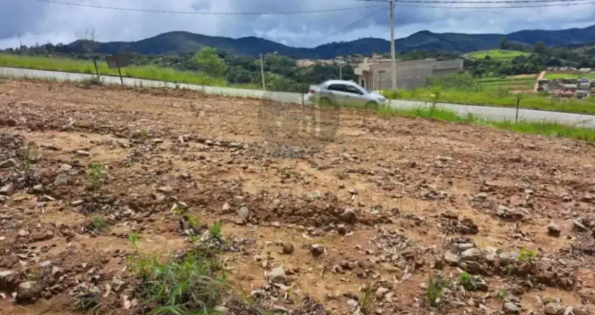 Terreno à venda no Laranjeiras de Caldas, Caldas 