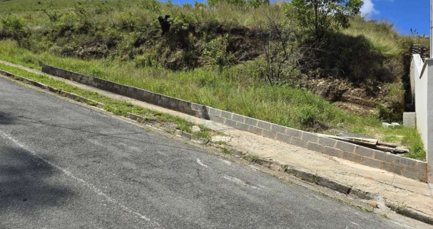 Terreno à venda no Parque Vivaldi Leite Ribeiro, Poços de Caldas 