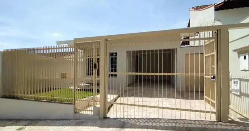 Excelente casa á venda recém reformada no bairro santa ângela em poços de caldas mg.