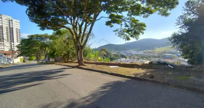 Terreno à venda na Vila Togni, Poços de Caldas 