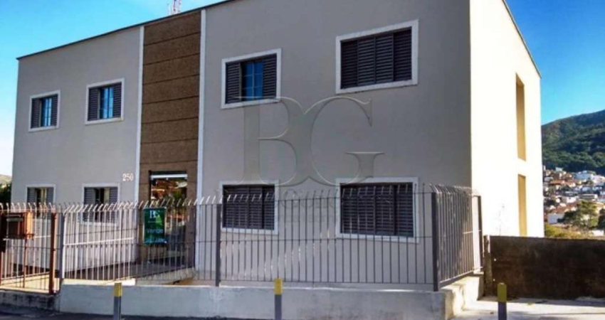 Apartamento à venda na zona Oeste em Poços de Caldas
