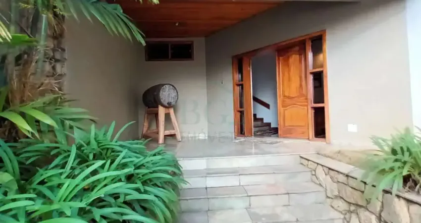 Casa com 5 quartos à venda no São Benedito, Poços de Caldas