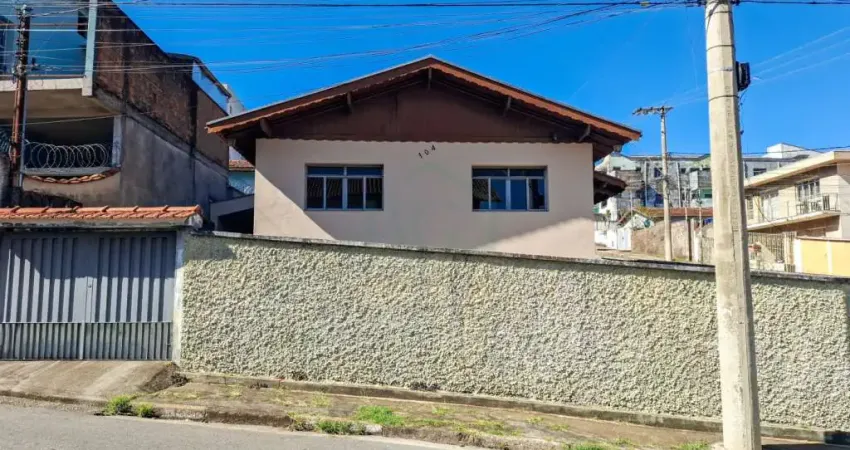 Casa com 3 quartos para alugar na Vila Rica, Poços de Caldas 