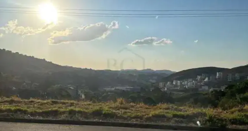 Terreno à venda no Jardim Montreal, Poços de Caldas