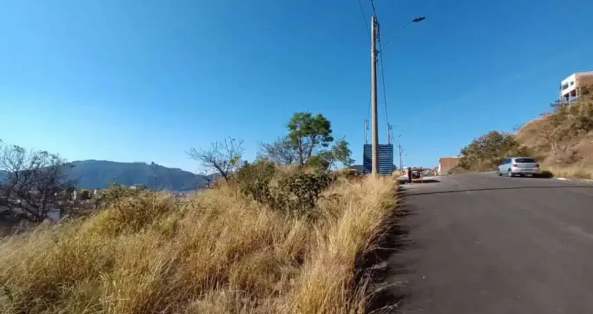 Terreno à venda no Jardim Bandeirantes, Poços de Caldas