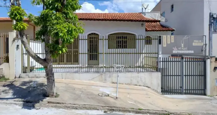 Excelente casa á venda no bairro jardim ipê em poços de caldas mg.