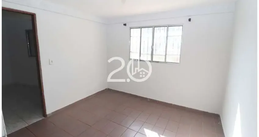Casa para Locação em São Paulo, Vila Serralheiro, 1 dormitório, 1 banheiro, 1 vaga
