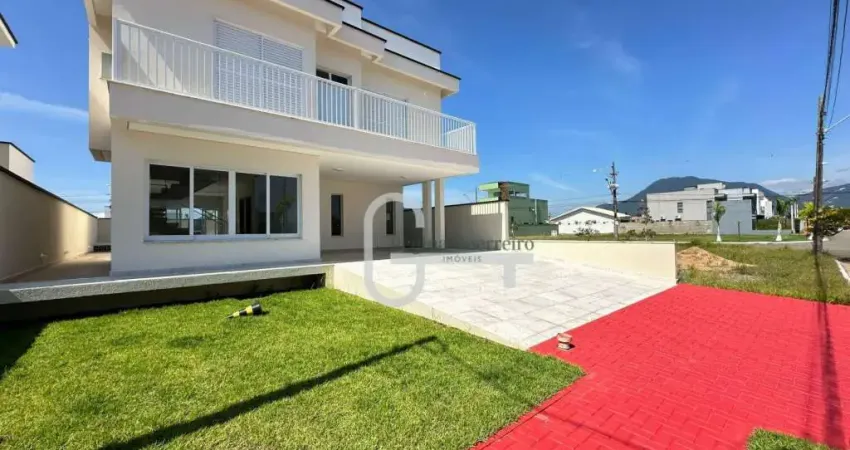 Casa com 4 dormitórios à venda, 255 m² por R$ 1.765.000,00 - Condomínio Flora Rica - Peruíbe/SP