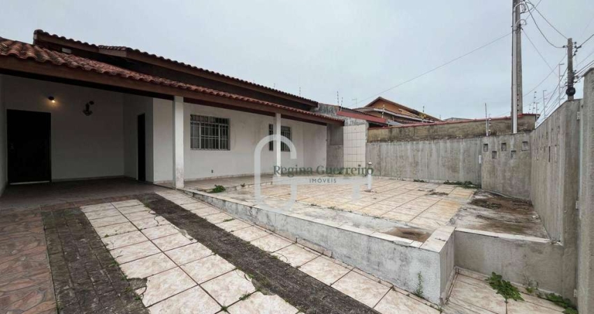 Casa com 3 dormitórios à venda, 130 m² por R$ 480.000,00 - Jardim Marcia I - Peruíbe/SP