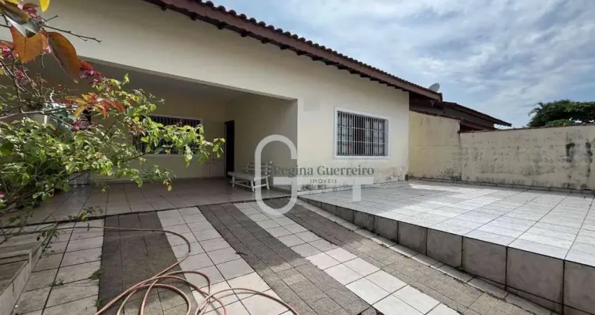 Casa com 3 dormitórios à venda, 104 m² por R$ 450.000,00 - Balneário Florida - Peruíbe/SP