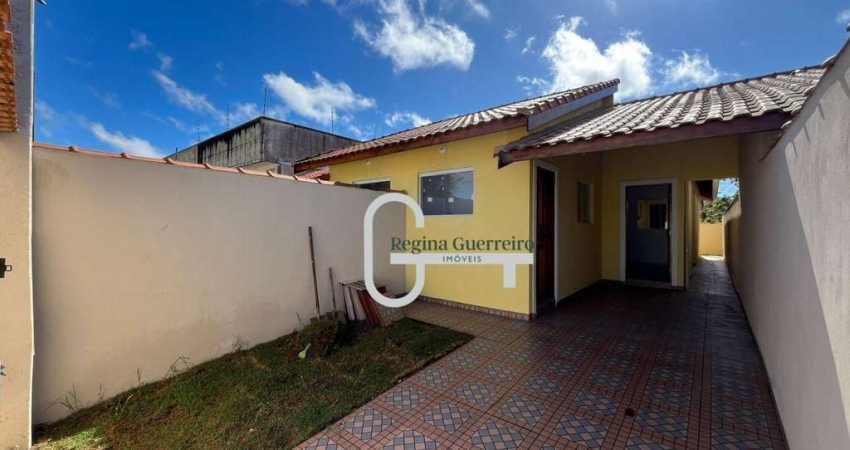 Casa com 2 dormitórios à venda, 70 m² por R$ 225.000,00 - jardim Somar - Peruíbe/SP