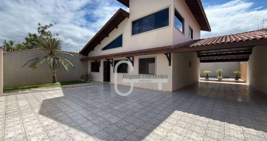 Casa com 4 dormitórios à venda, 229 m² por R$ 1.100.000,00 - Balneário Stella Maris - Peruíbe/SP