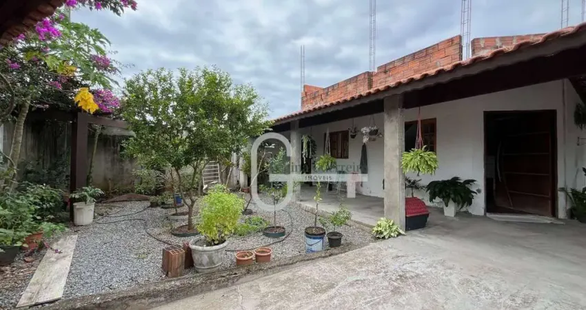 Casa com 3 dormitórios à venda, 162 m² por R$ 460.000,00 - Balneário São João Batista II - Peruíbe/SP