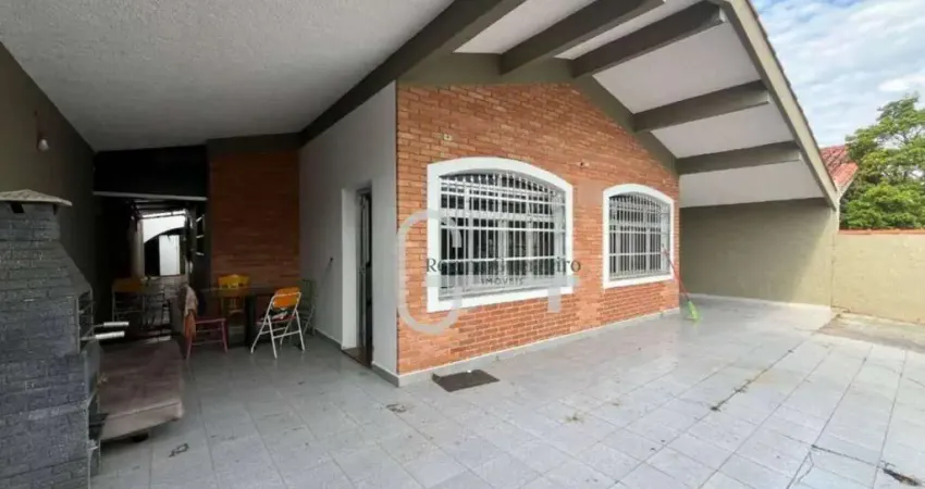 Casa com 4 dormitórios à venda, 135 m² por R$ 450.000,00 - Balneário Florida - Peruíbe/SP
