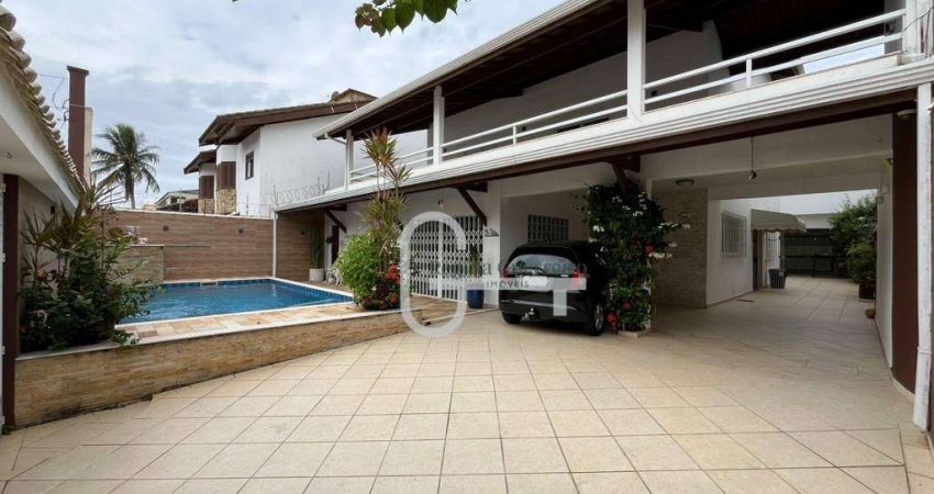 Casa com 7 dormitórios à venda, 451 m² por R$ 1.600.000,00 - Balneário Stella Maris - Peruíbe/SP