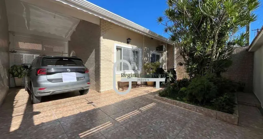 Casa com 2 dormitórios à venda, 129 m² por R$ 580.000,00 - Centro - Peruíbe/SP