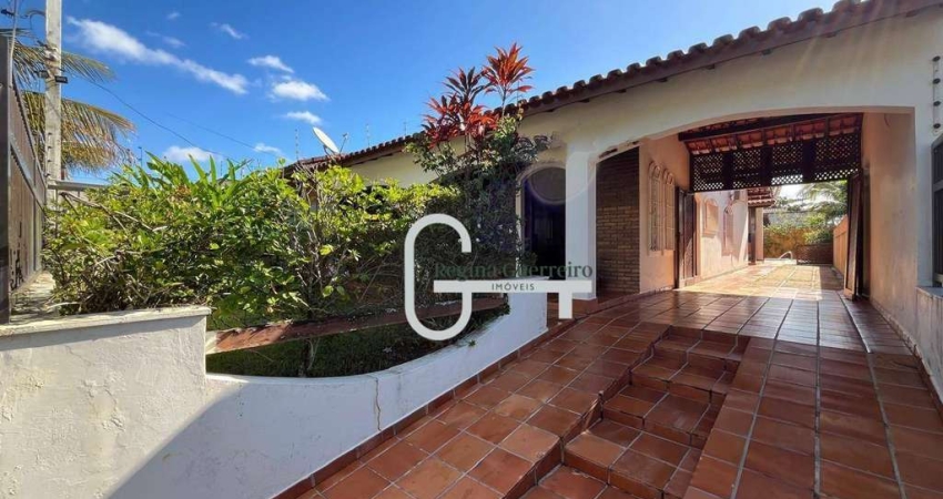 Casa com 3 dormitórios à venda, 155 m² por R$ 700.000,00 - Estância São José - Peruíbe/SP